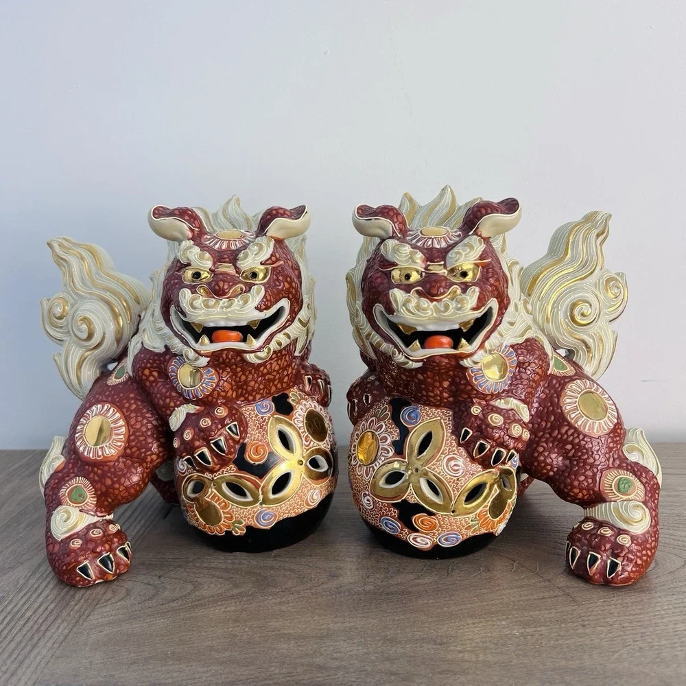 Vintage Japanese Shisa Foo Dog Pair Kutani Style Moriage Porcelain 7.75